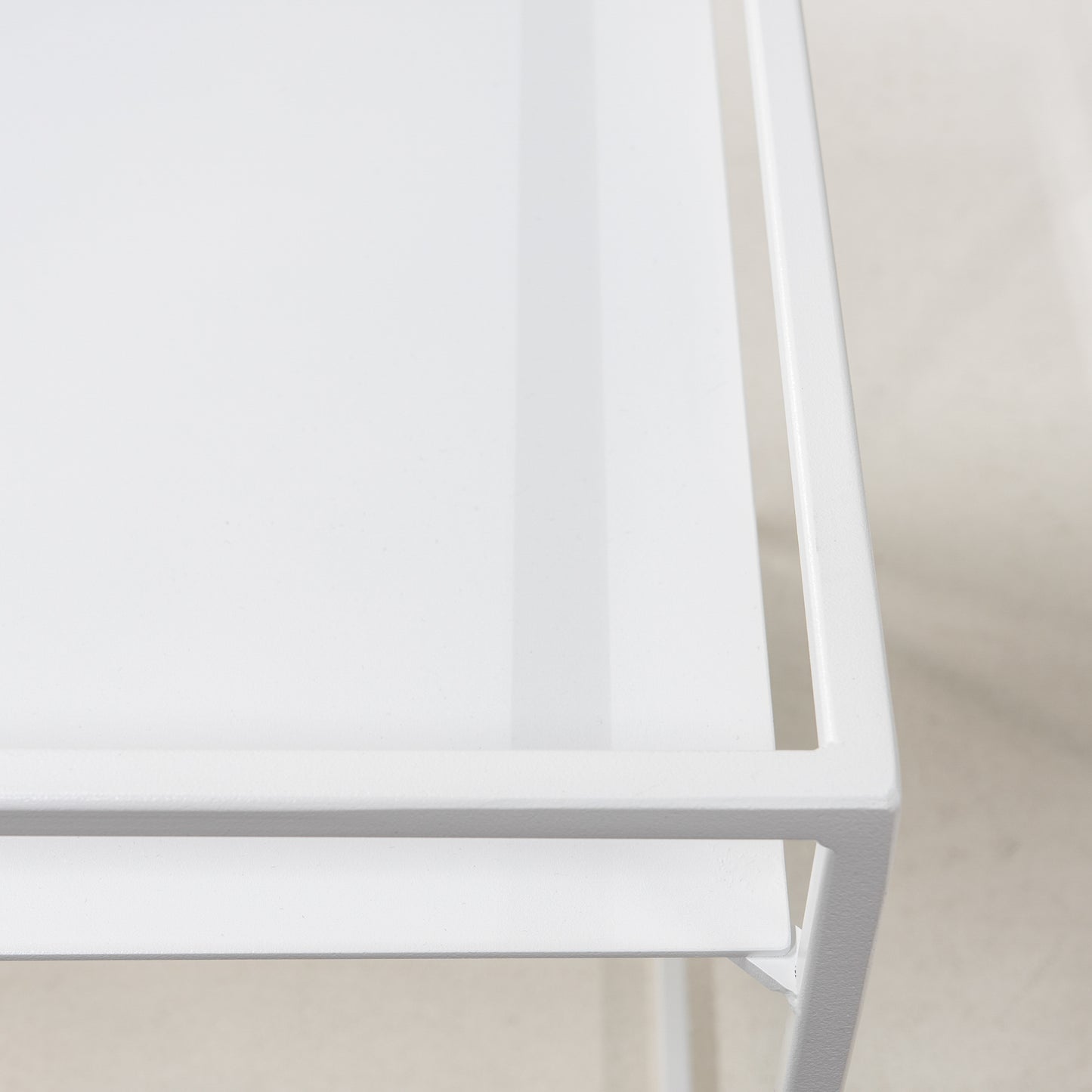 THIN STEEL Coffee table - White