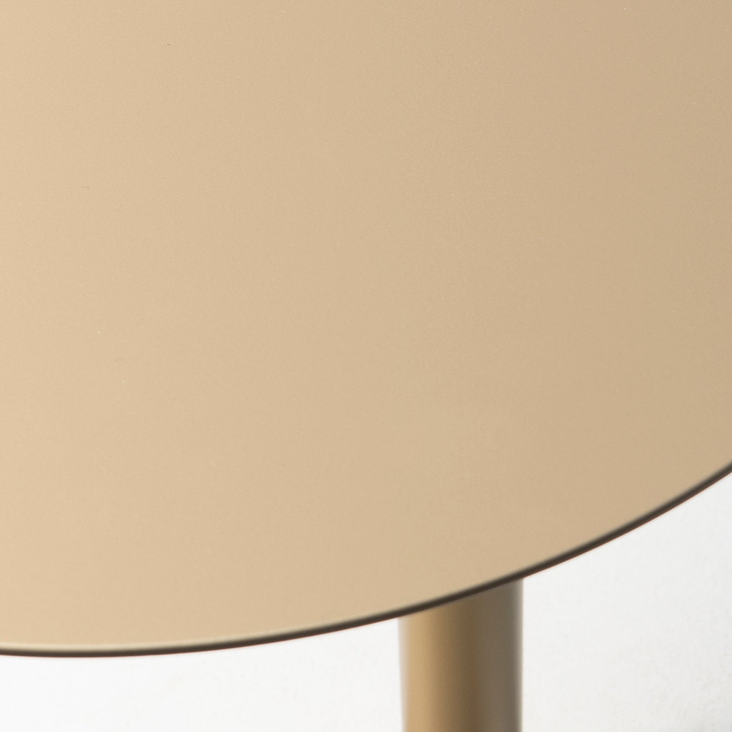 SUNSET 50 Side Table - Champagne