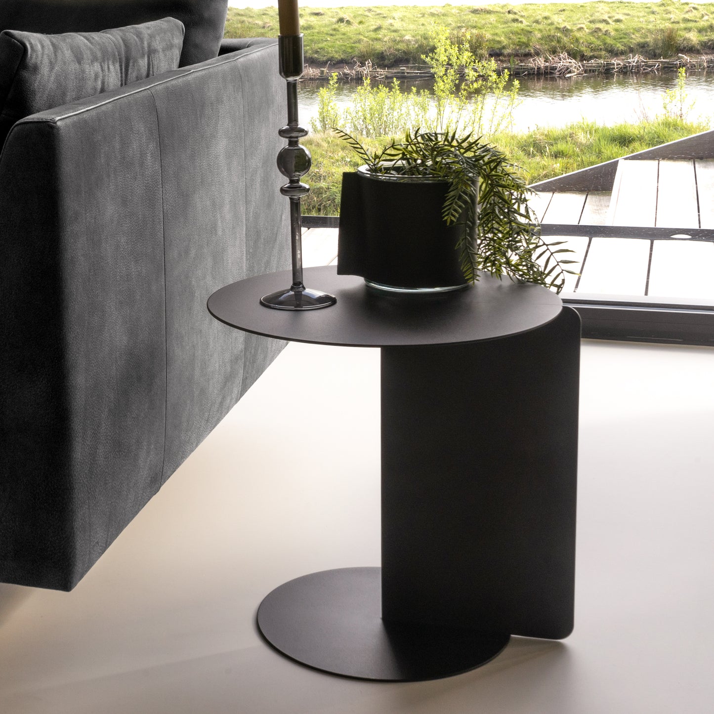 SALT 40 Side table - Black